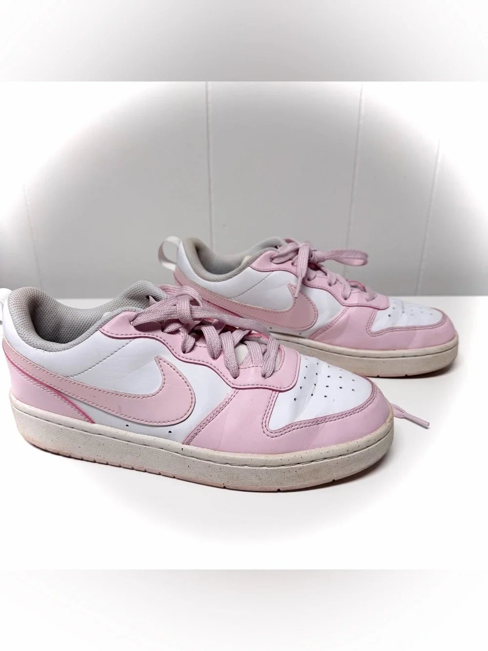 Nike Court Borough Low GS Pink Sneaker 6.5Y or Women’s 8